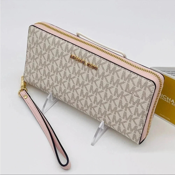 Michael Kors Large Continental Wallet Wristlet - Picture 4 of 7